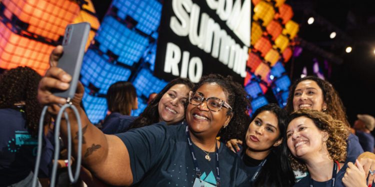 Web Summit Rio 2026 pode reunir multidões e centralizar debates sobre inteligência artificial